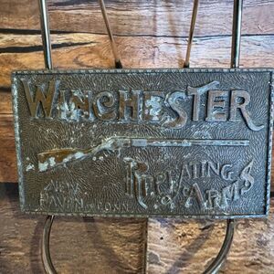 Winchester Repeating Arms Gun Rifle Western 80s Vintage Belt Buckle Patina Conn.